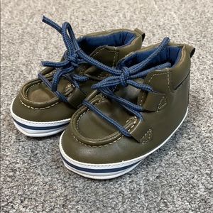 Baby crib shoes